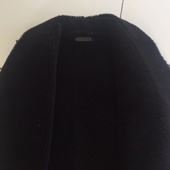 Velvet faux shearling vest size P - Picture 3 of 3